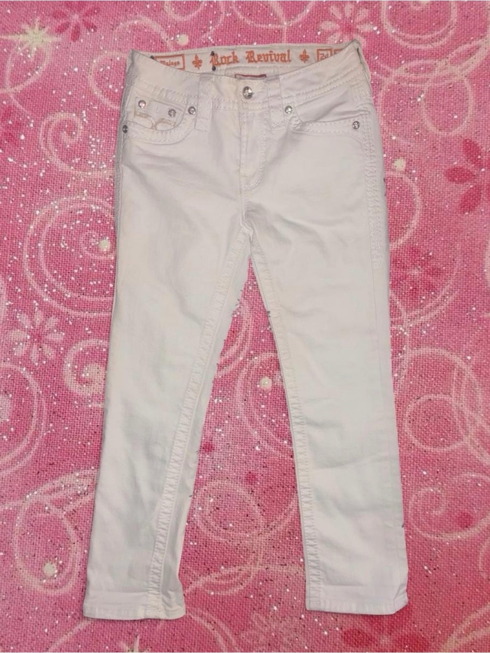 Rock Revival White Women's Skinny Jeans with Subtle Stud Accents
